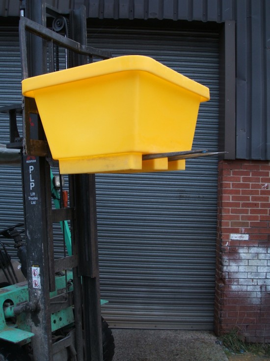 roto moulded plastic forklift mortar tub
